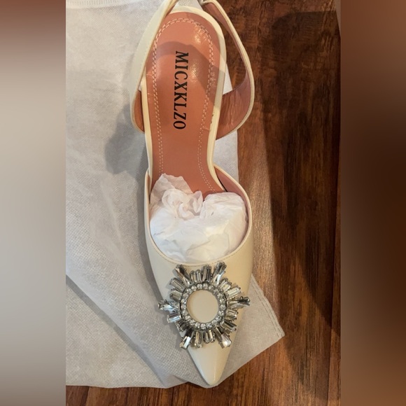 Heels - Picture 3 of 4